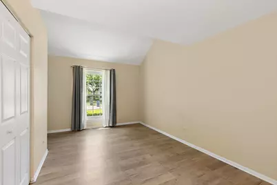 2032 Teton Parkway #2032, Algonquin, IL 60102 - Photo 9