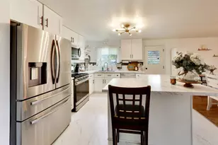 533 Carr Ct, Schaumburg, IL 60193 - Photo 11