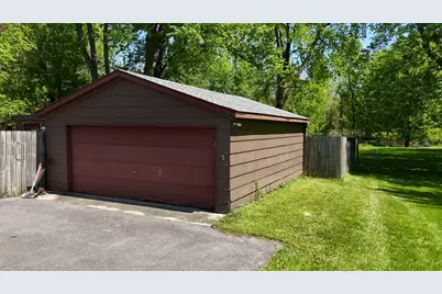 865 Riverside Drive, South Elgin, IL 60177 - Photo 5
