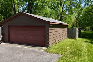 865 Riverside Dr, South Elgin, IL 60177 - Photo 5