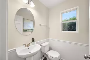 318 Chautauqua Ln, Sycamore, IL 60178 - Photo 13