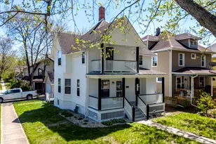 1027 Grant Ave, Rockford, IL 61103 - Photo 3