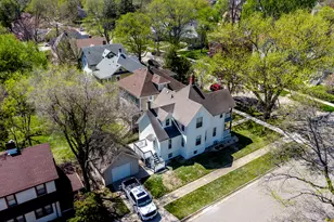 1027 Grant Ave, Rockford, IL 61103 - Photo 7
