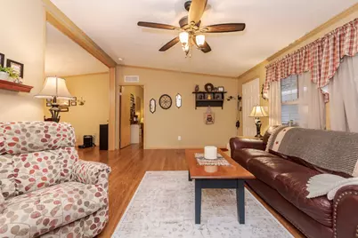 1129 11th Street, Bloomington, IL 61704 - Photo 9
