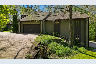 1024 Idle Oak Run, Dixon, IL 61021 - Photo 3