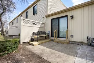 1634 Vermont Dr, Elk Grove Village, IL 60007 - Photo 21