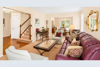 140 Copperwood Drive, Buffalo Grove, IL 60089 - Photo 7