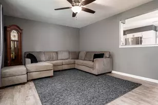 1408 Lilac Ln, Machesney Park, IL 61115 - Photo 5