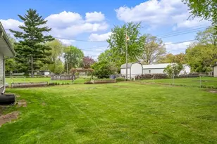 1408 Lilac Ln, Machesney Park, IL 61115 - Photo 35