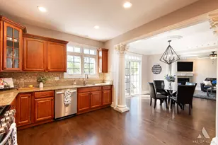 1139 James Peter Ct, Darien, IL 60561 - Photo 11