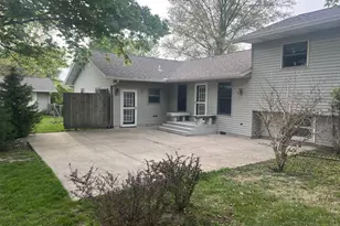 10093 Wolf Rd, Geneseo, IL 61254 - Photo 7