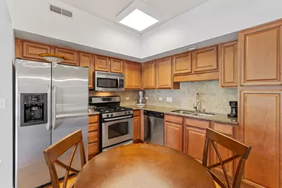 100 S Emerson Street #205, Mount Prospect, IL 60056 - Photo 9