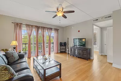 100 S Emerson Street #205, Mount Prospect, IL 60056 - Photo 5