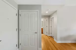 100 S Emerson St, Mount Prospect, IL 60056 - Photo 15
