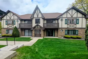 11511 Autobahn Dr E, Palos Park, IL 60464 - Photo 1