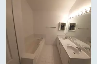 11 E Illinois Avenue, Palatine, IL 60067 - Photo 23