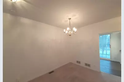 11 E Illinois Avenue, Palatine, IL 60067 - Photo 9
