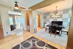 13437 Springhill Dr, Winnebago, IL 61088 - Photo 5