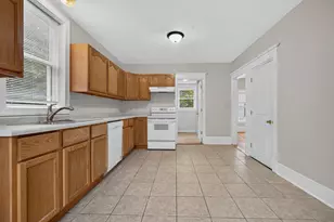 605 S Lee St, Bloomington, IL 61701 - Photo 19