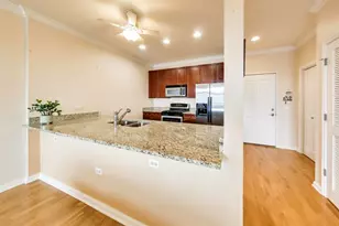 2472 W Foster Ave, Chicago, IL 60625 - Photo 7