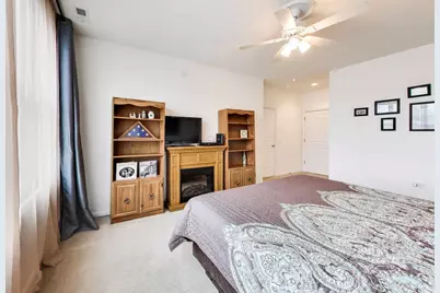 2472 W Foster Avenue #203, Chicago, IL 60625 - Photo 13