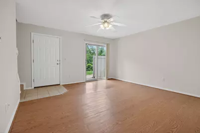 3 Ross Drive #6, Bloomington, IL 61701 - Photo 3