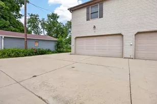 3 Ross Dr, Bloomington, IL 61701 - Photo 21