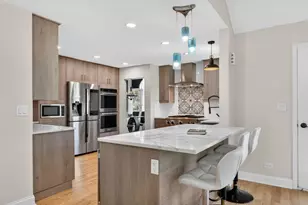 1673 Bloomingdale Rd, Glendale Heights, IL 60139 - Photo 3