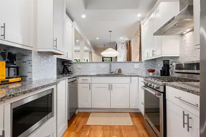 2929 N Fairfield Avenue, Chicago, IL 60618 - Photo 13