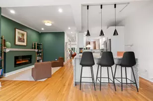 2929 N Fairfield Ave, Chicago, IL 60618 - Photo 11