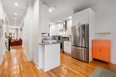 2929 N Fairfield Avenue, Chicago, IL 60618 - Photo 15