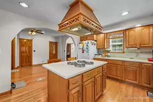 5156 S Massasoit Ave, Chicago, IL 60638 - Photo 11