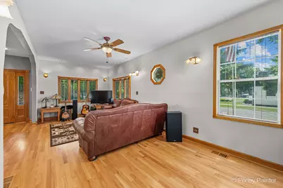 5156 S Massasoit Avenue, Chicago, IL 60638 - Photo 9