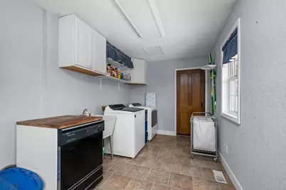 1989 Union Avenue, Wilton, IA 52778 - Photo 17