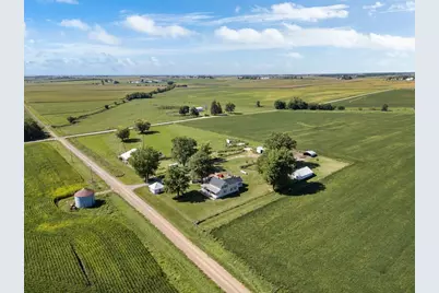 1989 Union Avenue, Wilton, IA 52778 - Photo 9