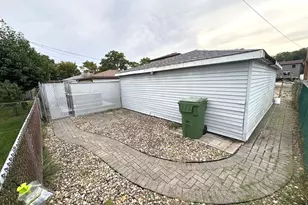 8737 S Richmond Ave, Evergreen Park, IL 60805 - Photo 29