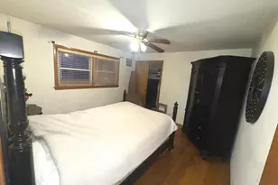 8737 S Richmond Ave, Evergreen Park, IL 60805 - Photo 9