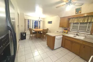 8737 S Richmond Ave, Evergreen Park, IL 60805 - Photo 13