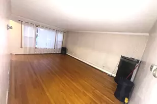 8737 S Richmond Ave, Evergreen Park, IL 60805 - Photo 5