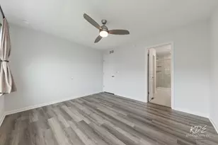 36 Woodmoor Ct, Lombard, IL 60148 - Photo 13