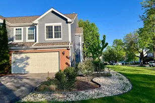 1283 Derby Ln, Mundelein, IL 60060 - Photo 1