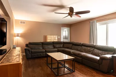 7810 Del Court, Darien, IL 60561 - Photo 17