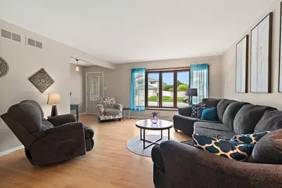 8019 Prairie Court, Tinley Park, IL 60477 - Photo 5