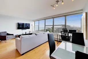 3900 N Lake Shore Dr, Chicago, IL 60613 - Photo 3