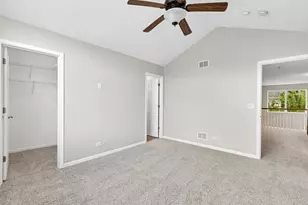 725 S Jade Ln, Round Lake, IL 60073 - Photo 21