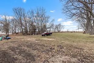 510 W Railroad St, Lamoille, IL 61330 - Photo 23