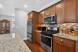 777 W Fairway Dr, Addison, IL 60101 - Photo 23