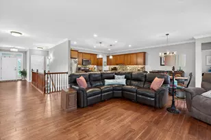 777 W Fairway Dr, Addison, IL 60101 - Photo 11