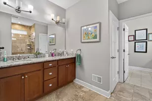 777 W Fairway Dr, Addison, IL 60101 - Photo 29