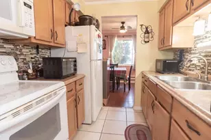 11810 S Komensky Ave, Alsip, IL 60803 - Photo 7